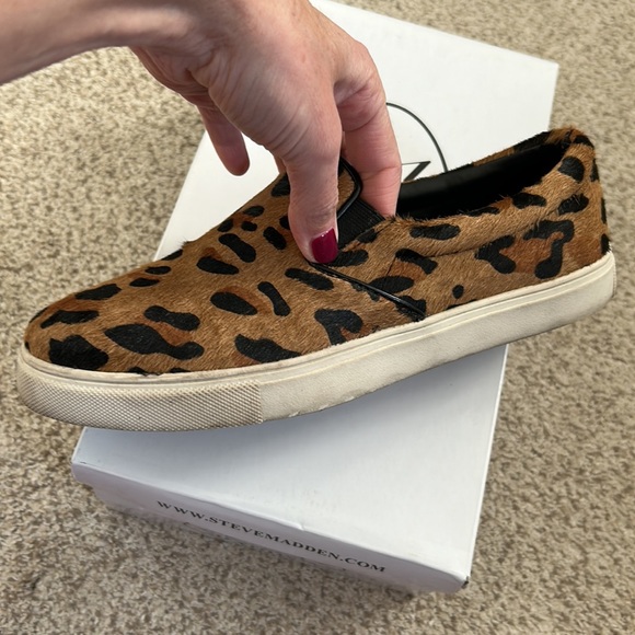 Steve Madden “Eccentric” Leopard Calf Hair Slip On Sneaker, 8 - Picture 12 of 13